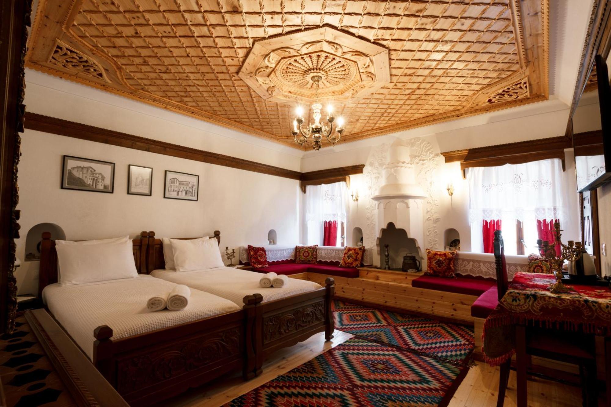 Boutique Hotel Musee Гирокастра Экстерьер фото