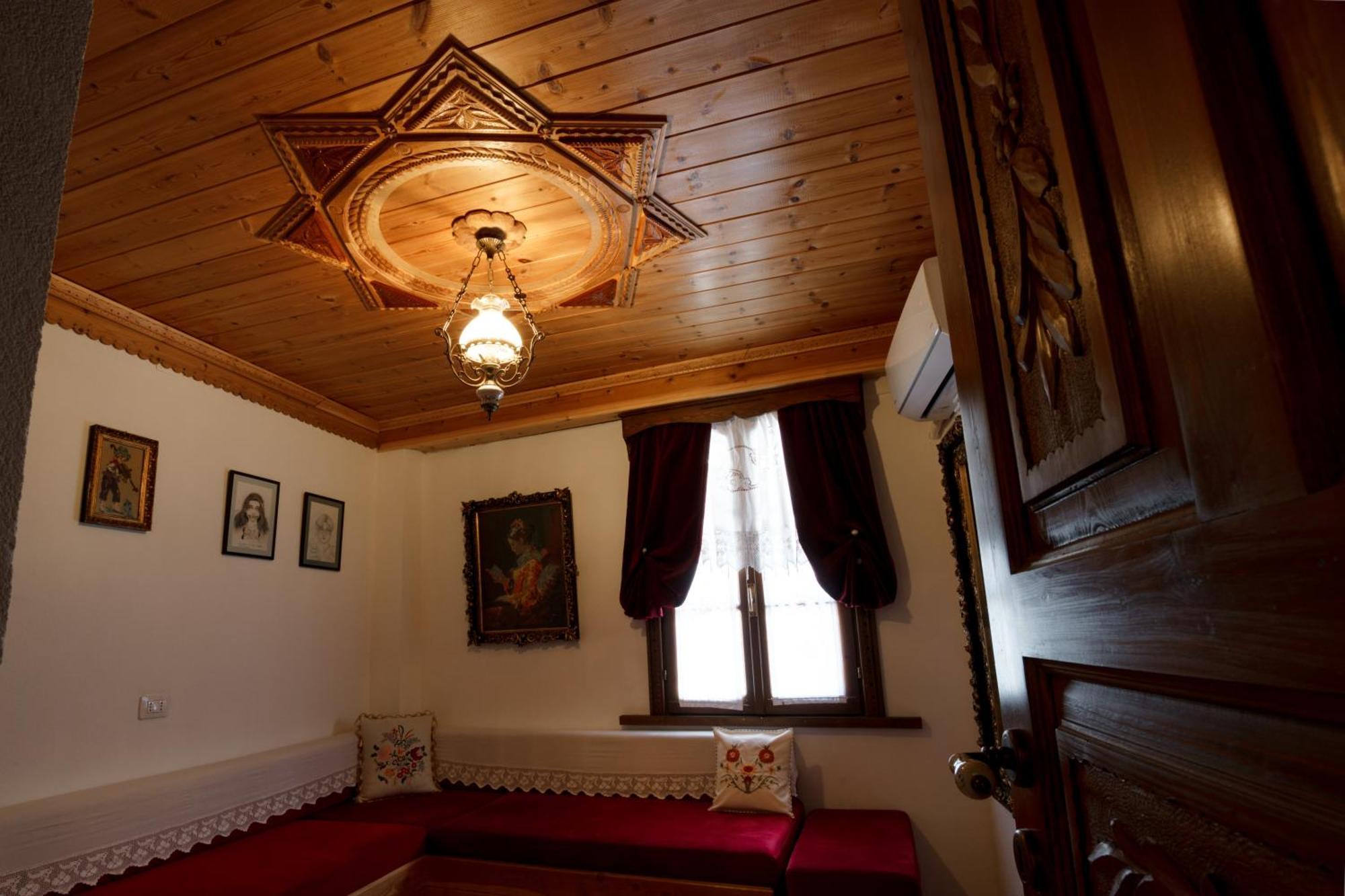 Boutique Hotel Musee Гирокастра Экстерьер фото