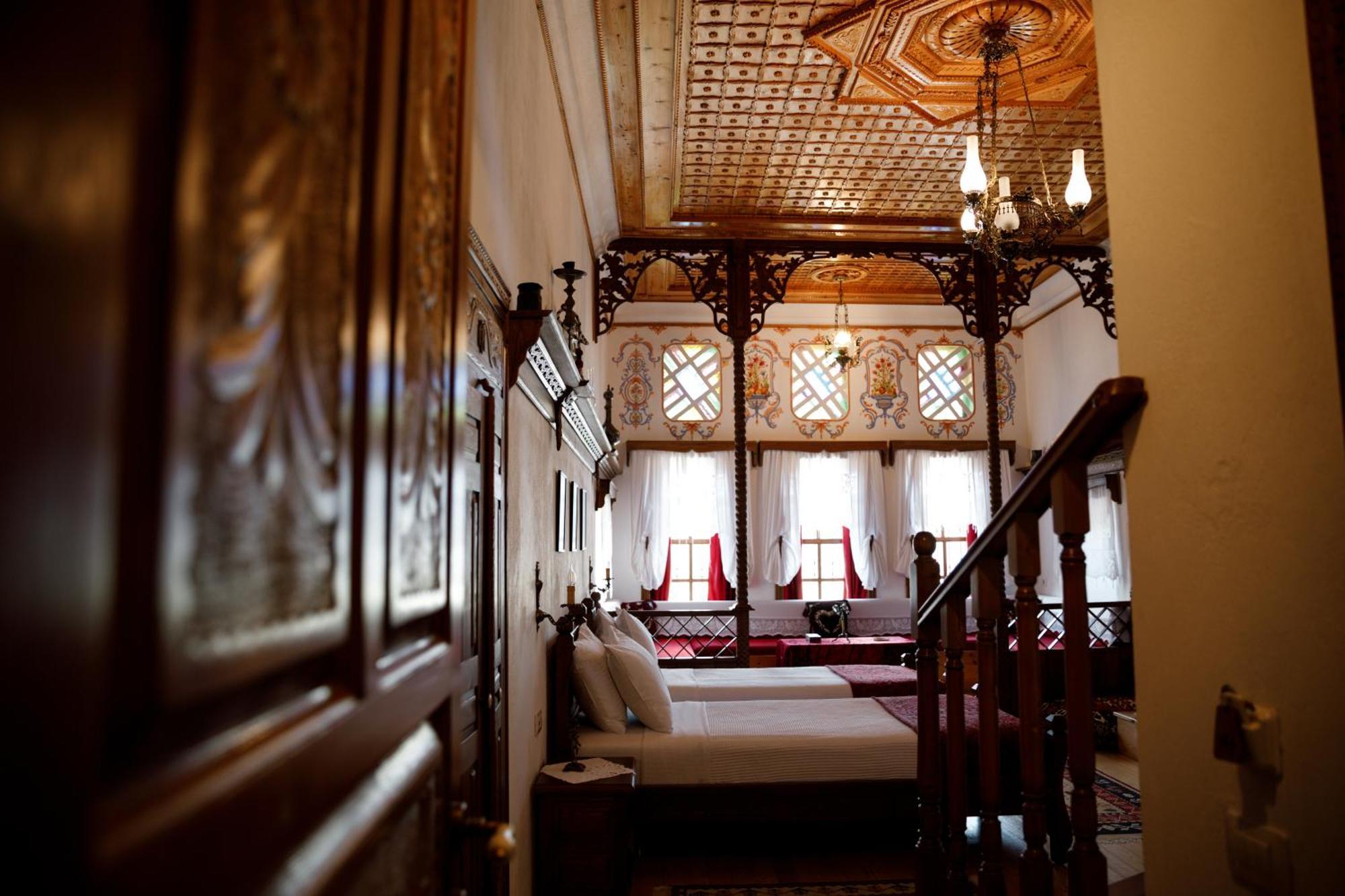 Boutique Hotel Musee Гирокастра Экстерьер фото