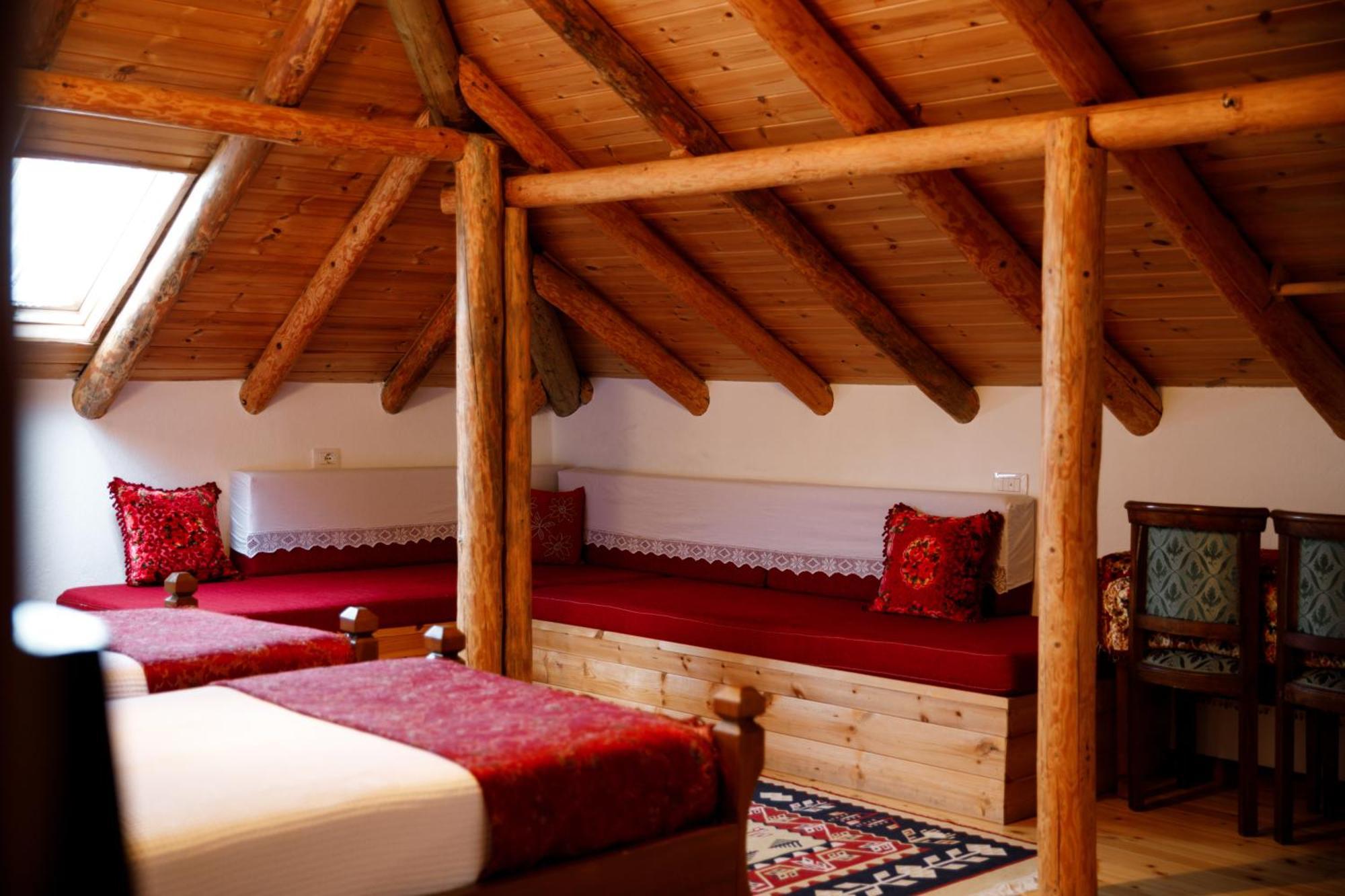 Boutique Hotel Musee Гирокастра Экстерьер фото